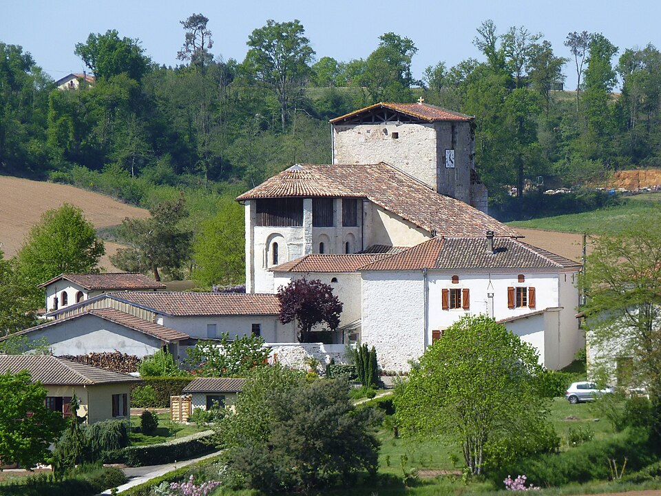 Saint — Aubin