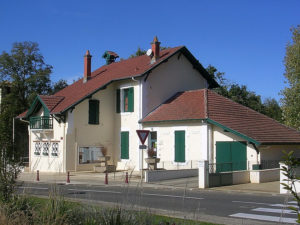 Mairie St Avit