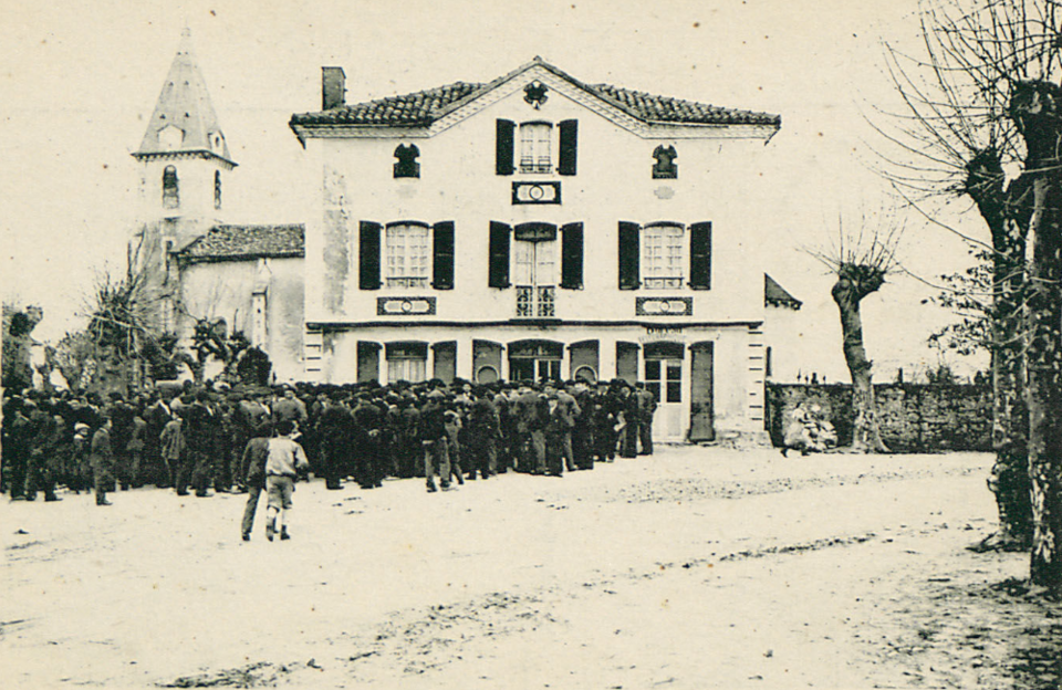 Saubrigues — Place de l'Église