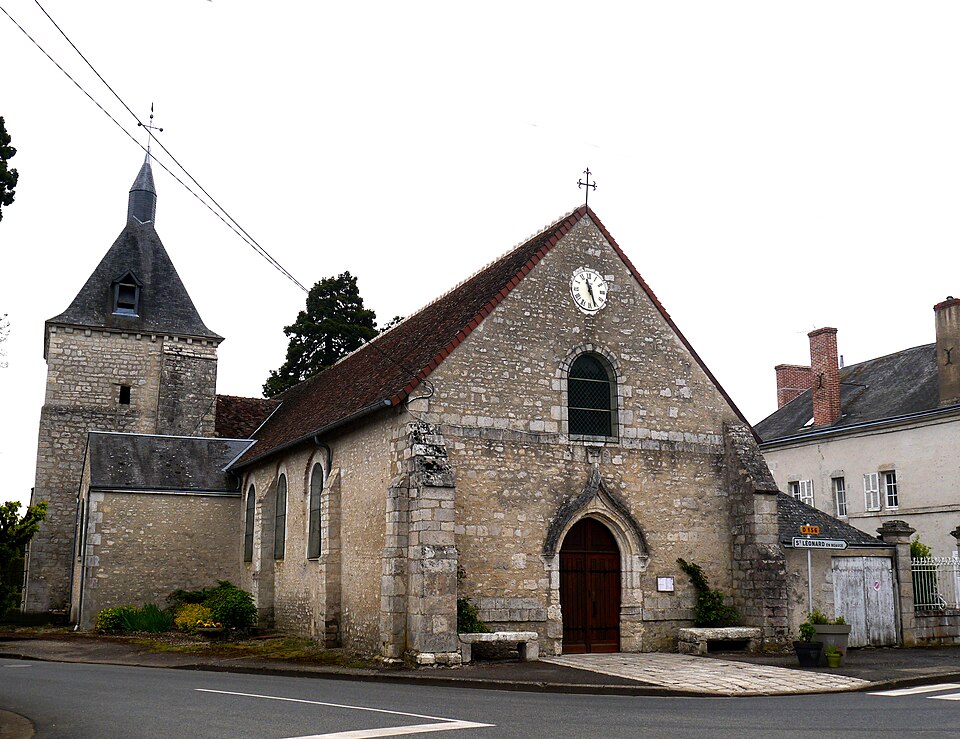 41 Autainville église pli hele