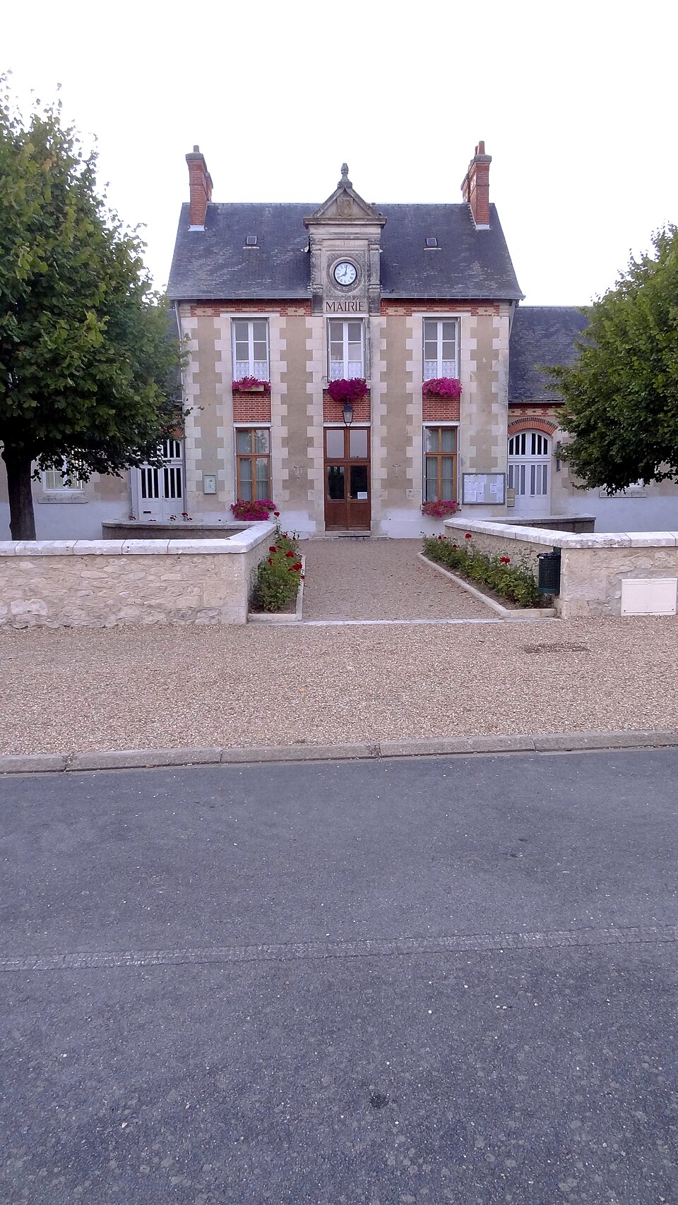 Mairie d'Averdon