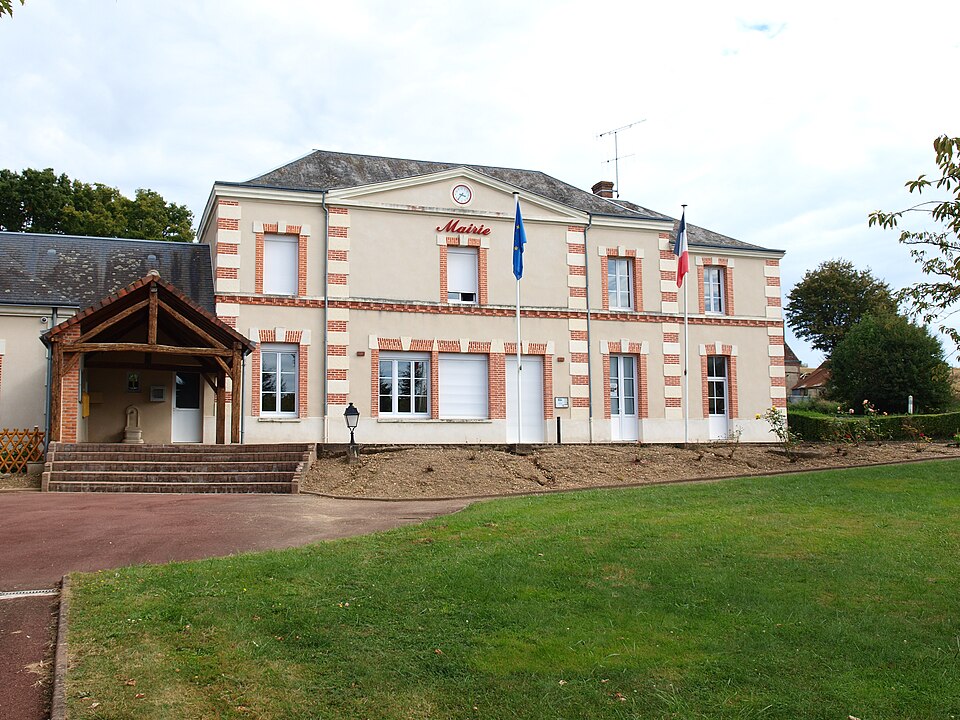 Busloup — FR — 41 — mairie — 03
