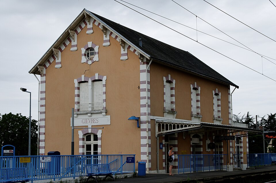 Gièvres gare 2