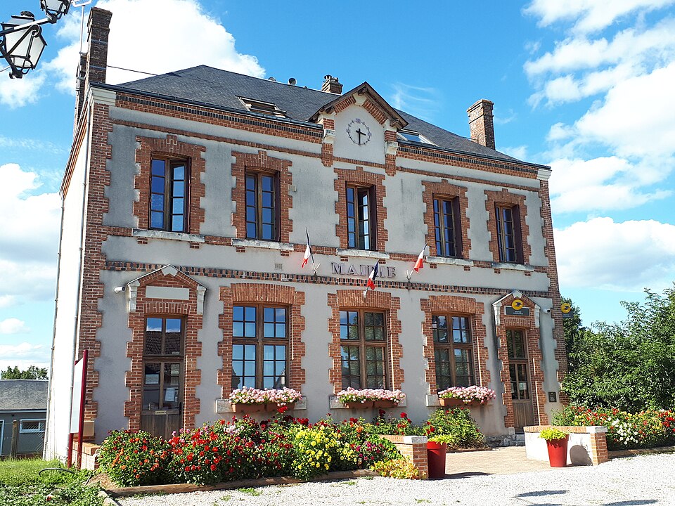 Mairie de Montrieux — en — Sologne