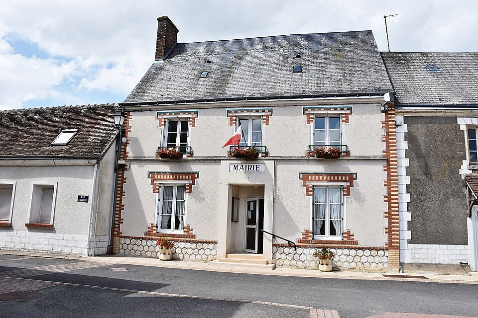250 Saint Cyr du Gault (41190)