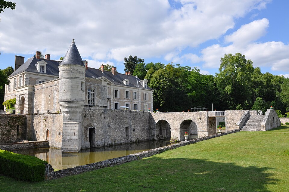 Château — de — Saint — Denis — sur — Loire — 8