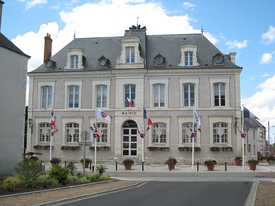 Mairie — Saint — Laurent — des — Eaux