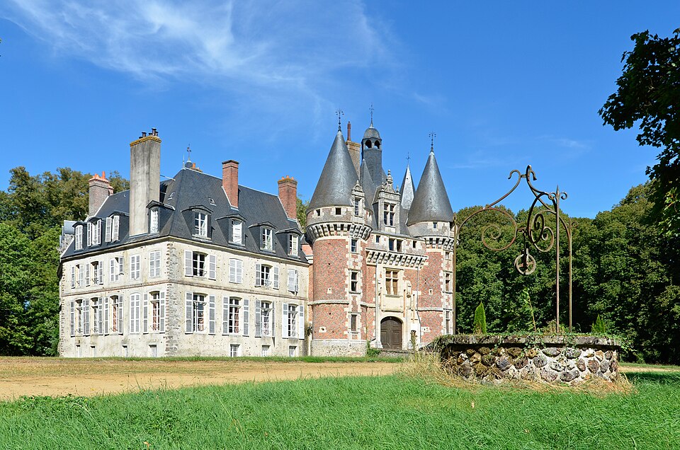 Saint — Agil — Chateau 06