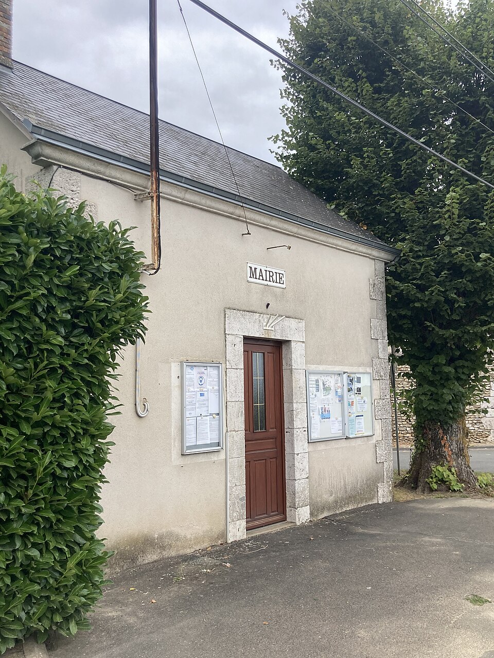 Mairie de Villeneuve Frouville