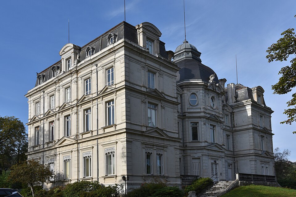 Chateau Dorian Fraisses 2