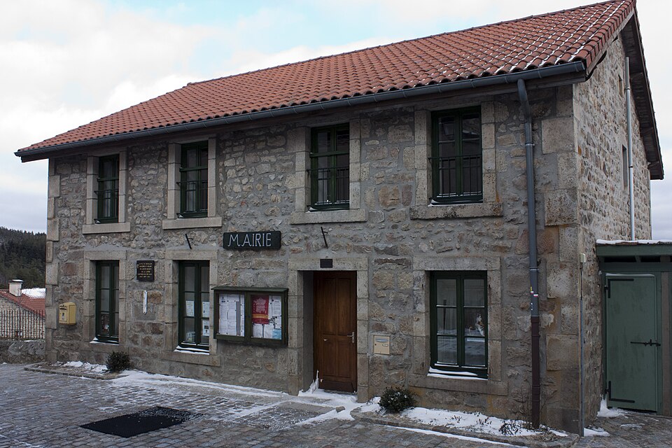 Montarcher — Mairie — 20130203