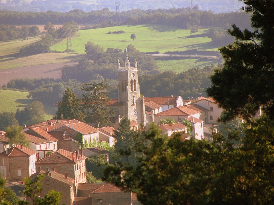 Village de Rozier — en — Donzy, Loire, France