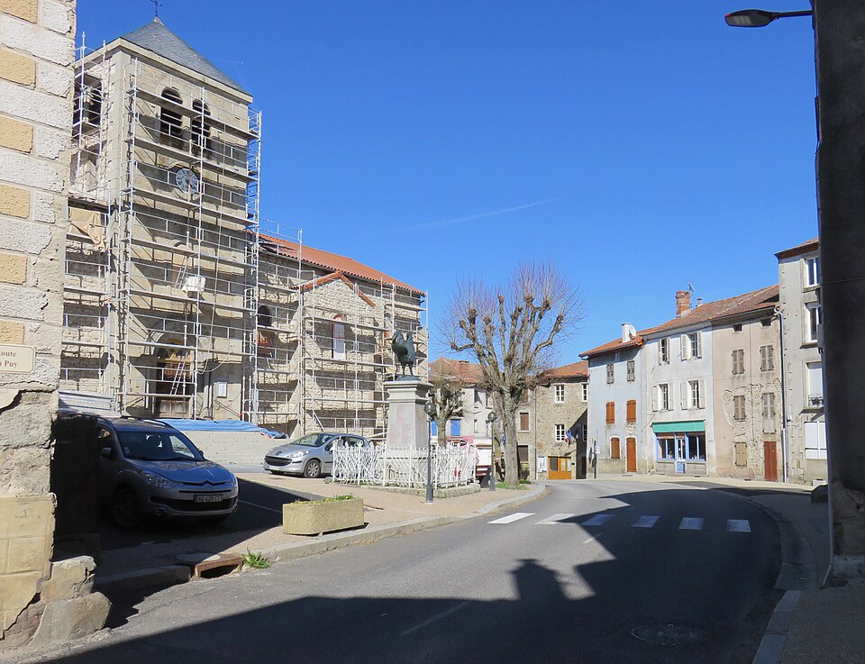 Bellevue — la — Montagne — Rue village