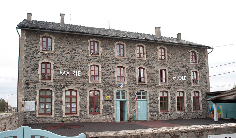 Le Pertuis — Mairie