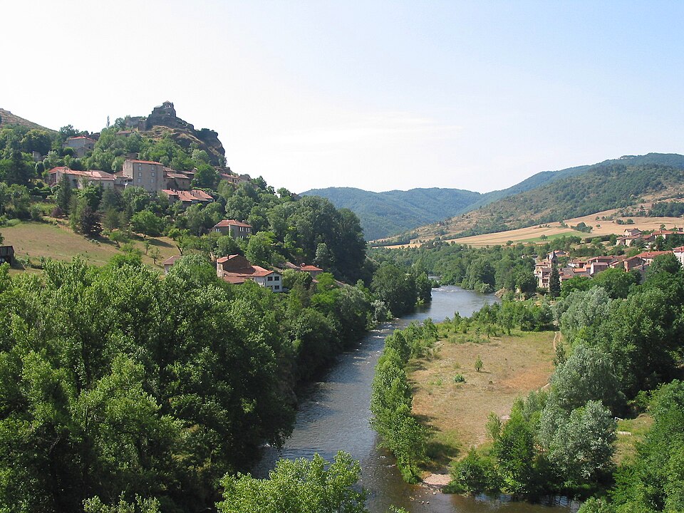 01 Allier — Villages de St — Ilpize et Villeneuve — d'Allier — JPG1