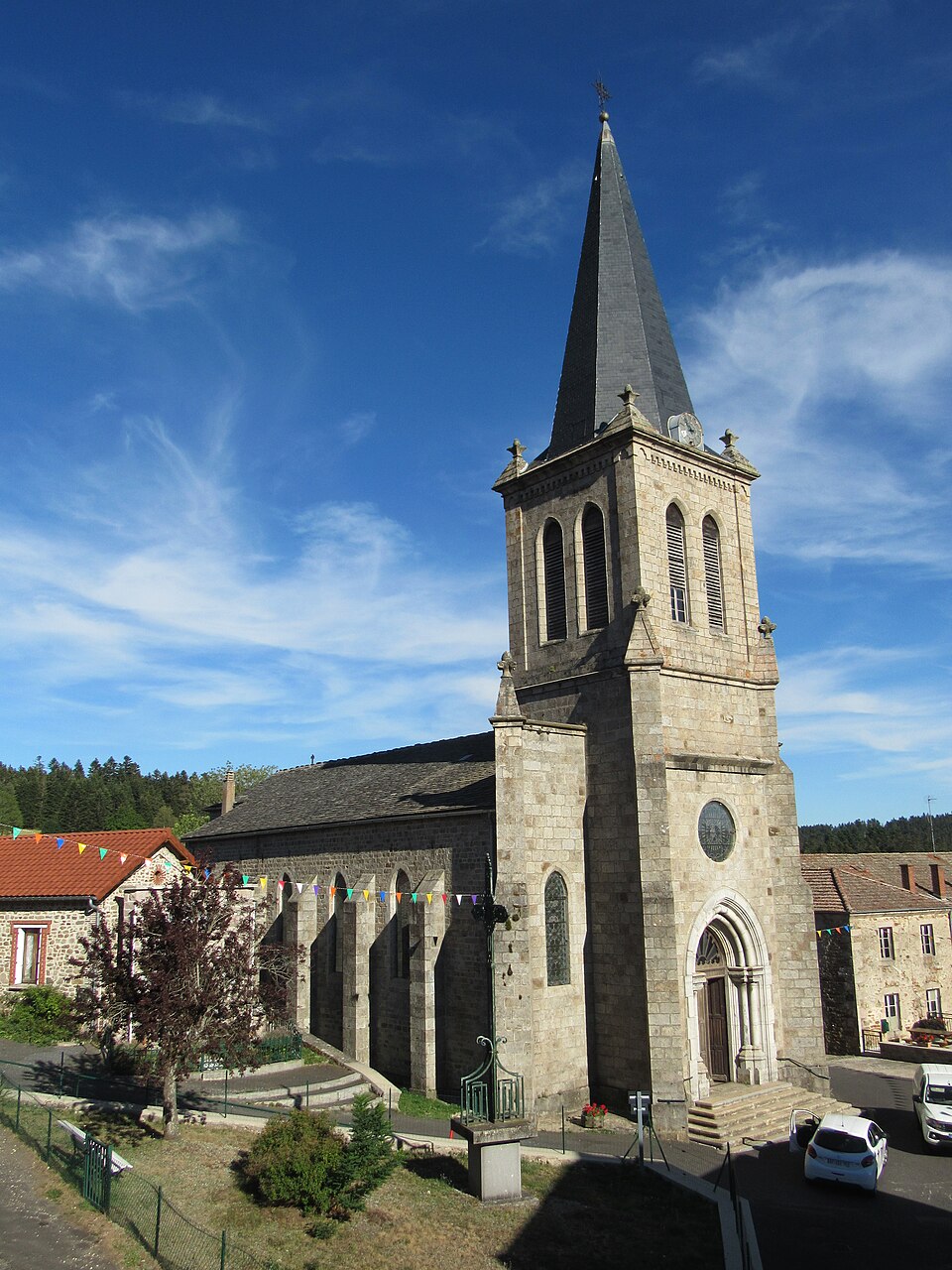 Église de Saint — Julien — Molhesabate