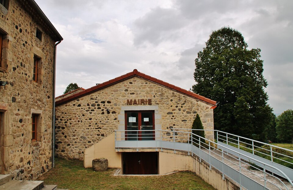 216 St Vénérand ( 43580 )