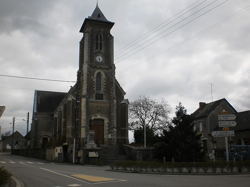 Petit — Auverné — église