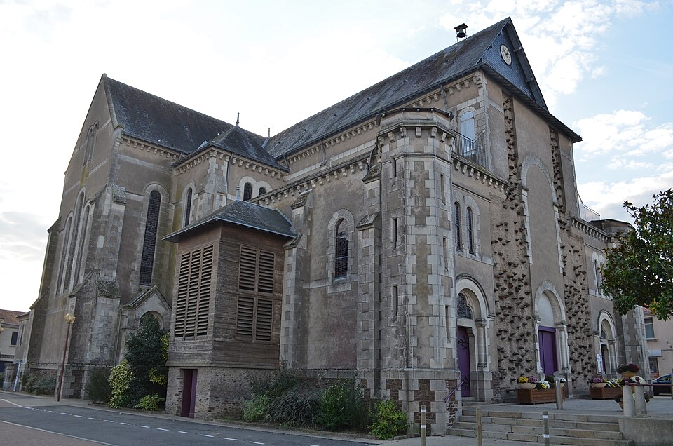 Saint — Julien — de — Concelles — Eglise Saint — Julien (2)