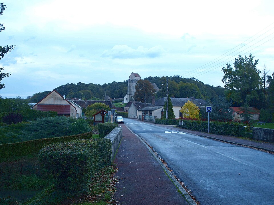 Chevannes.Loiret — village — 01