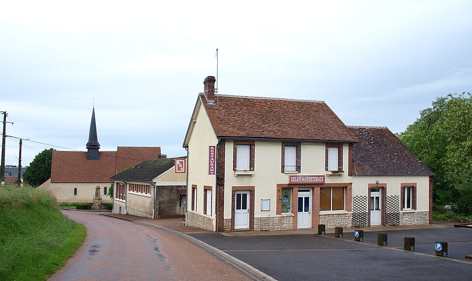 Courtemaux — FR — 45 — A17