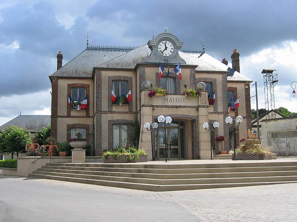 Courtenay — Mairie (2008)