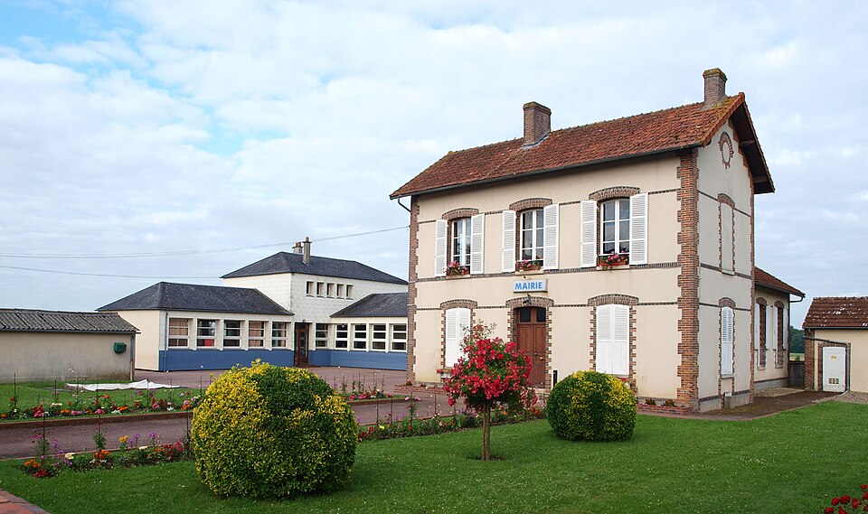 Ervauville — FR — 45 — mairie — 17