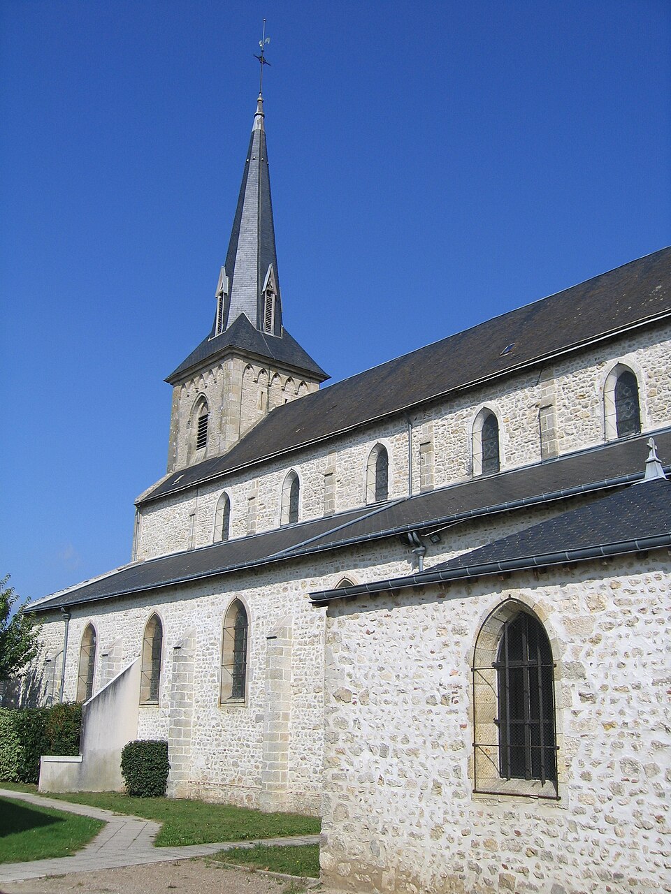 Église Saint — Pierre de Férolles