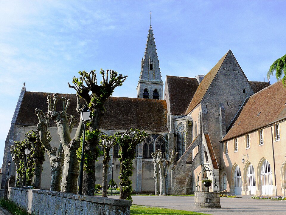 Ferrières — Abbaye — Eglise Saint — Pierre et bâtiments