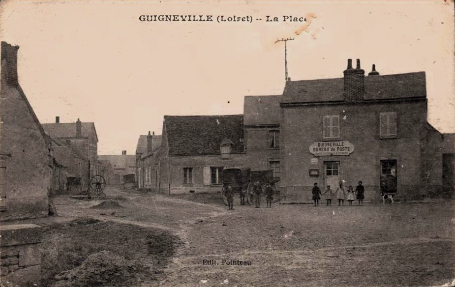 CP Guigneville, Loiret, France. La Place