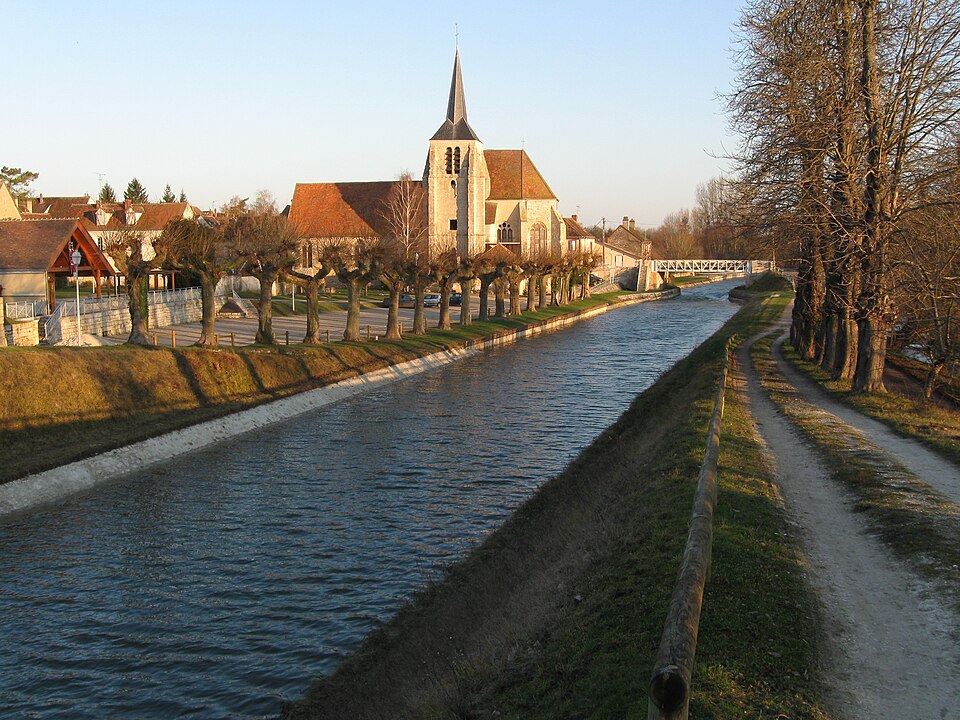 Montbouy — 06