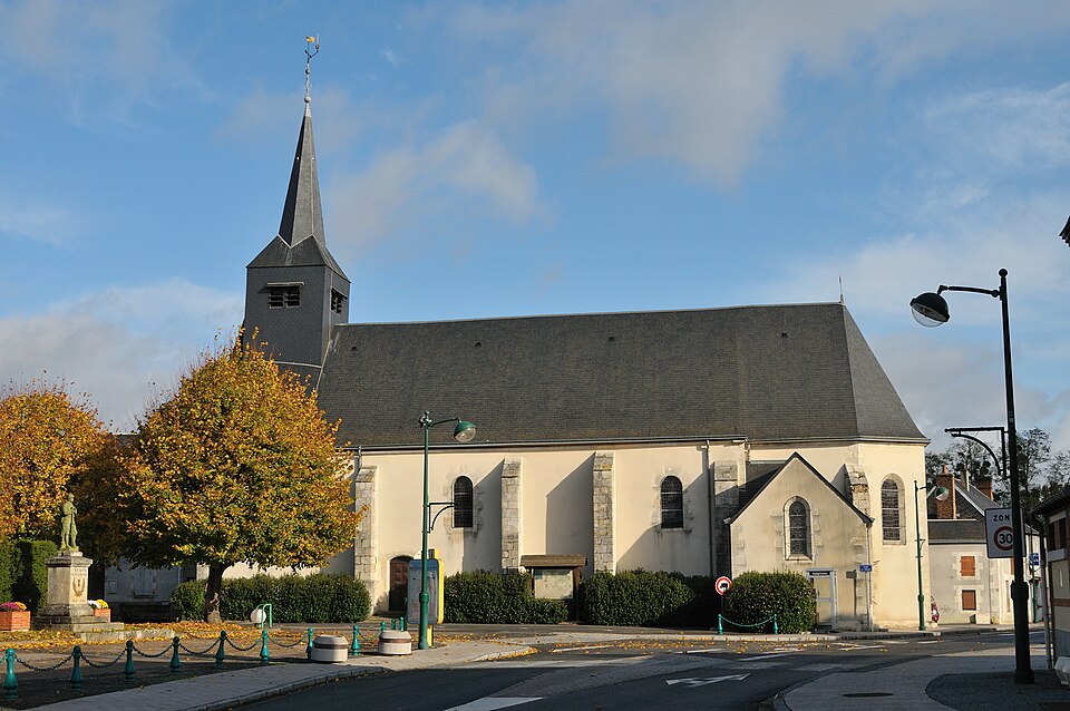 Poilly — lez — Gien église Saint — Pierre 2