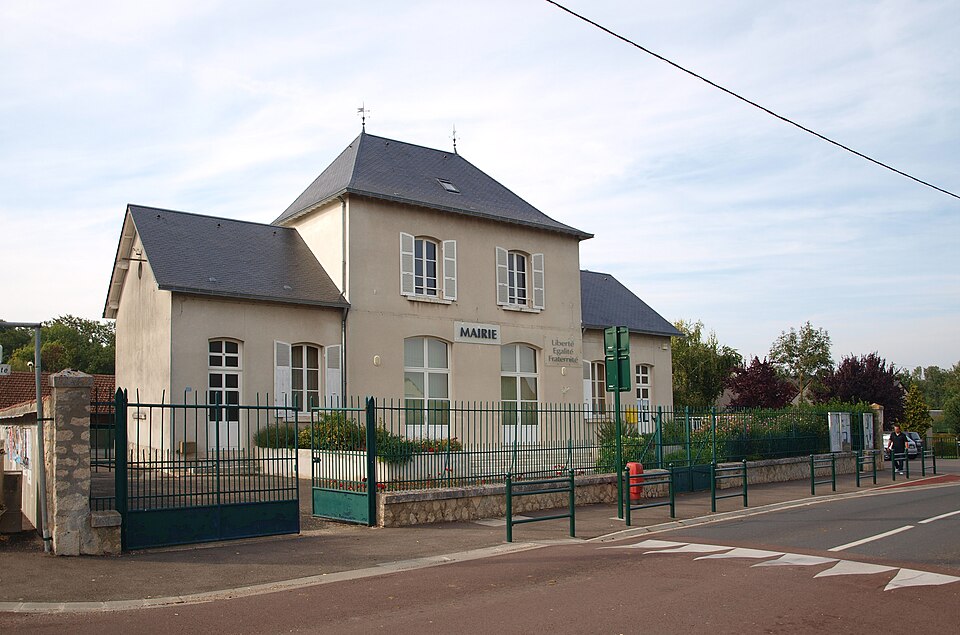 Préfontaines — FR — 45 — mairie — 10