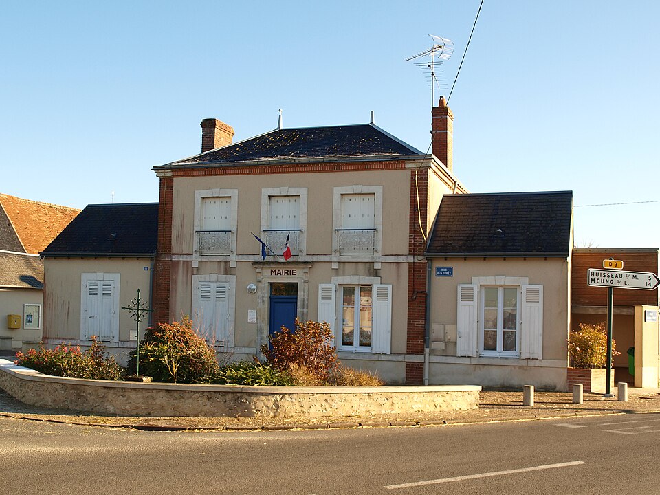 Rozières — en — Beauce — FR — 45 — mairie — 04