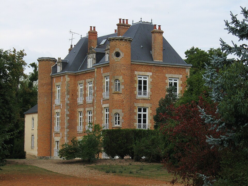Saint — Cyr — en — Val château de la Motte 1