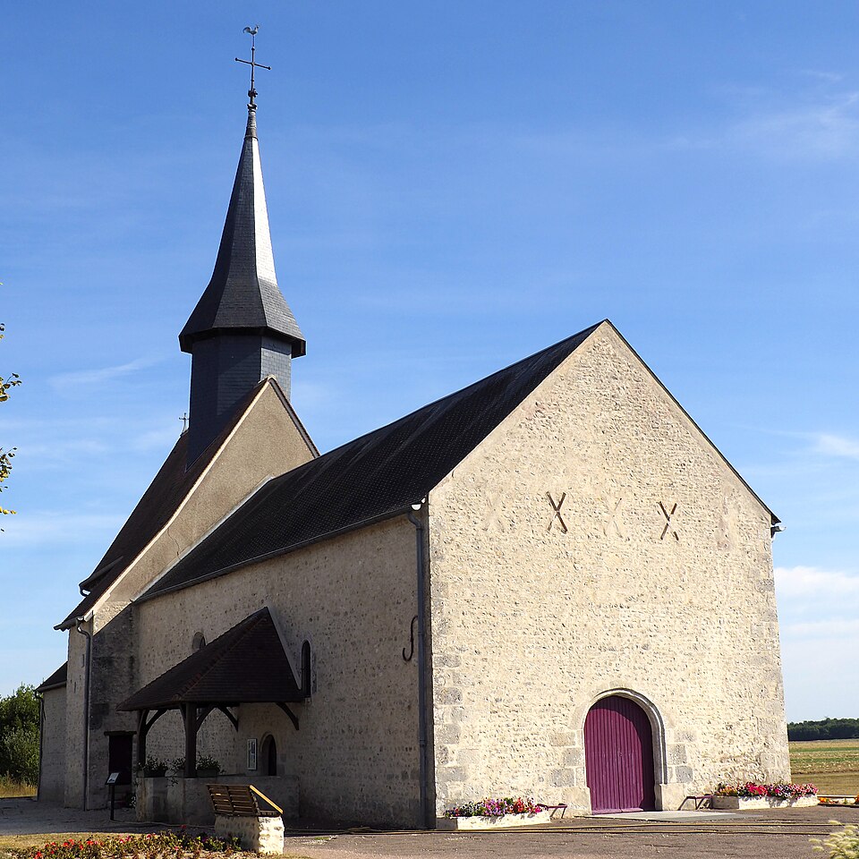 Eglise Saint — Pierre à Treilles en Gatinais (Loiret)