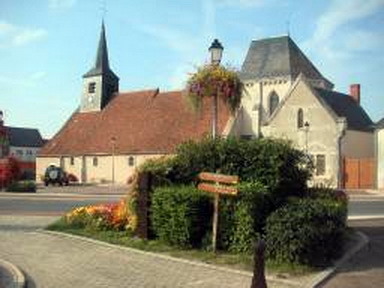 Varennes — Changy — Place de l'église