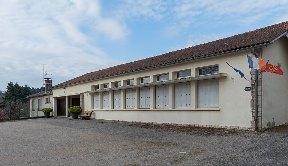 Town hall of Bannes Lot (2)