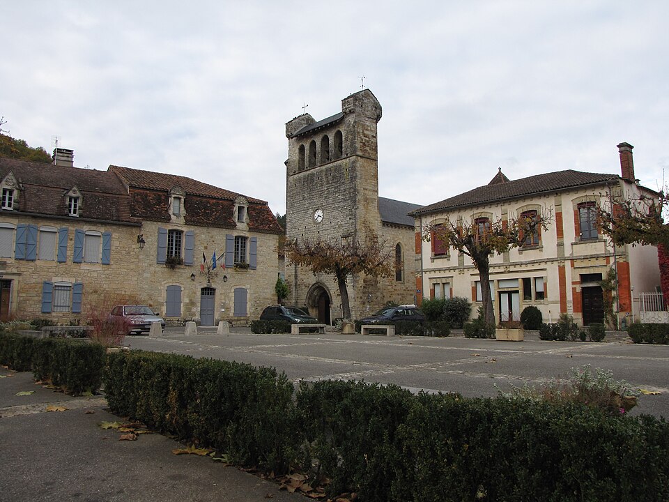 Castelfranc Mairie et église