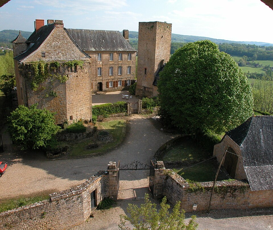 Vue générale du chateau de cavagnac