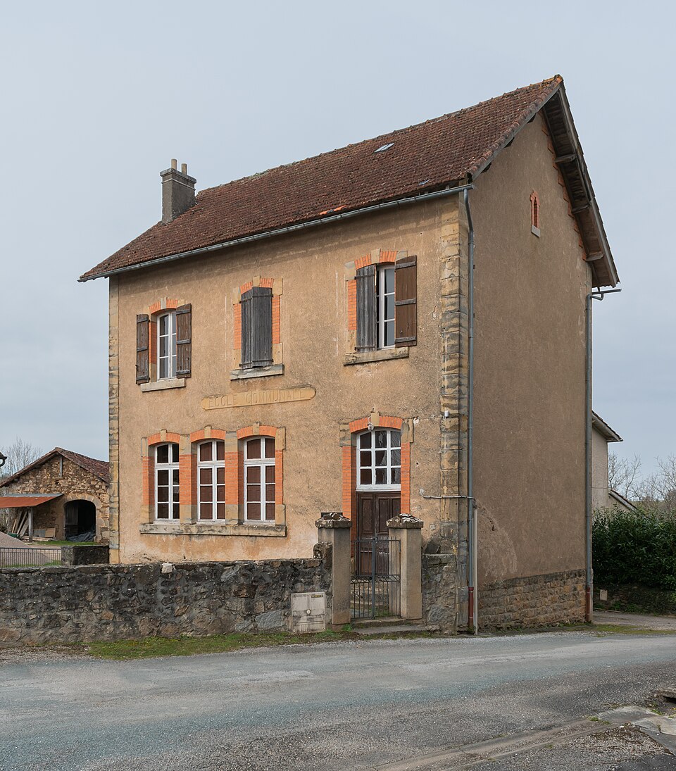 Communal school in Frayssinhes