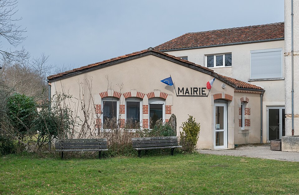Town hall of Ladirat