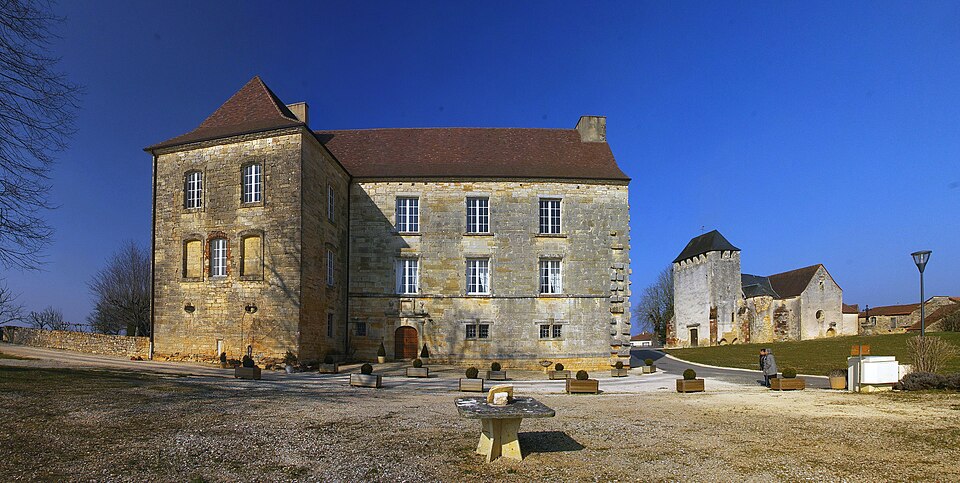 LAVERCANTIERE (Lot) — Château et Eglise