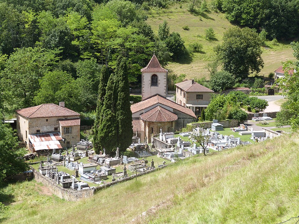 L'église Saint — Martin et son cimetière