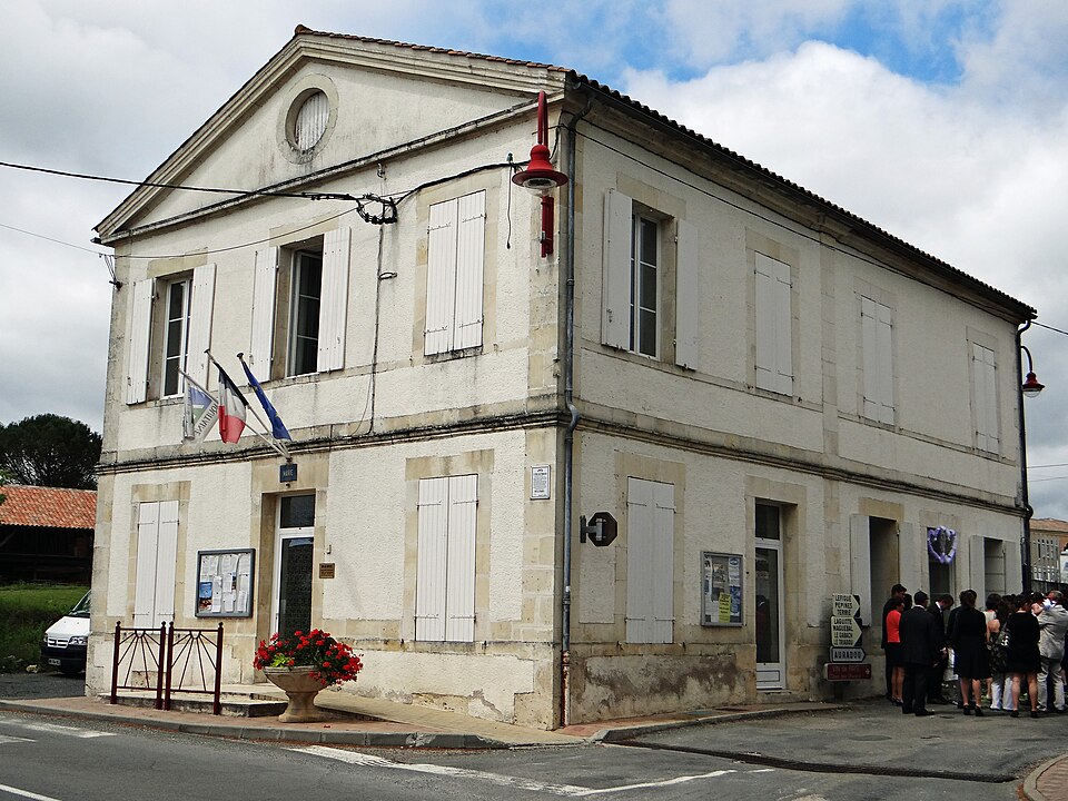 Hautefage — la — Tour — Mairie