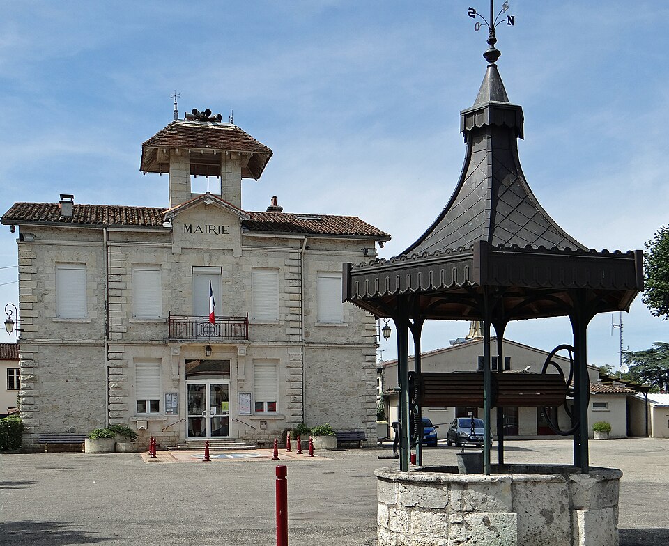 Laroque — Timbaut — Mairie — 1