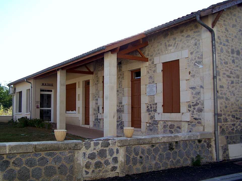 Saint — Martin — Curton Mairie
