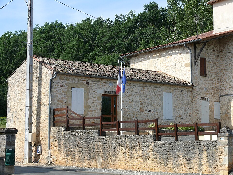 Salles — Mairie