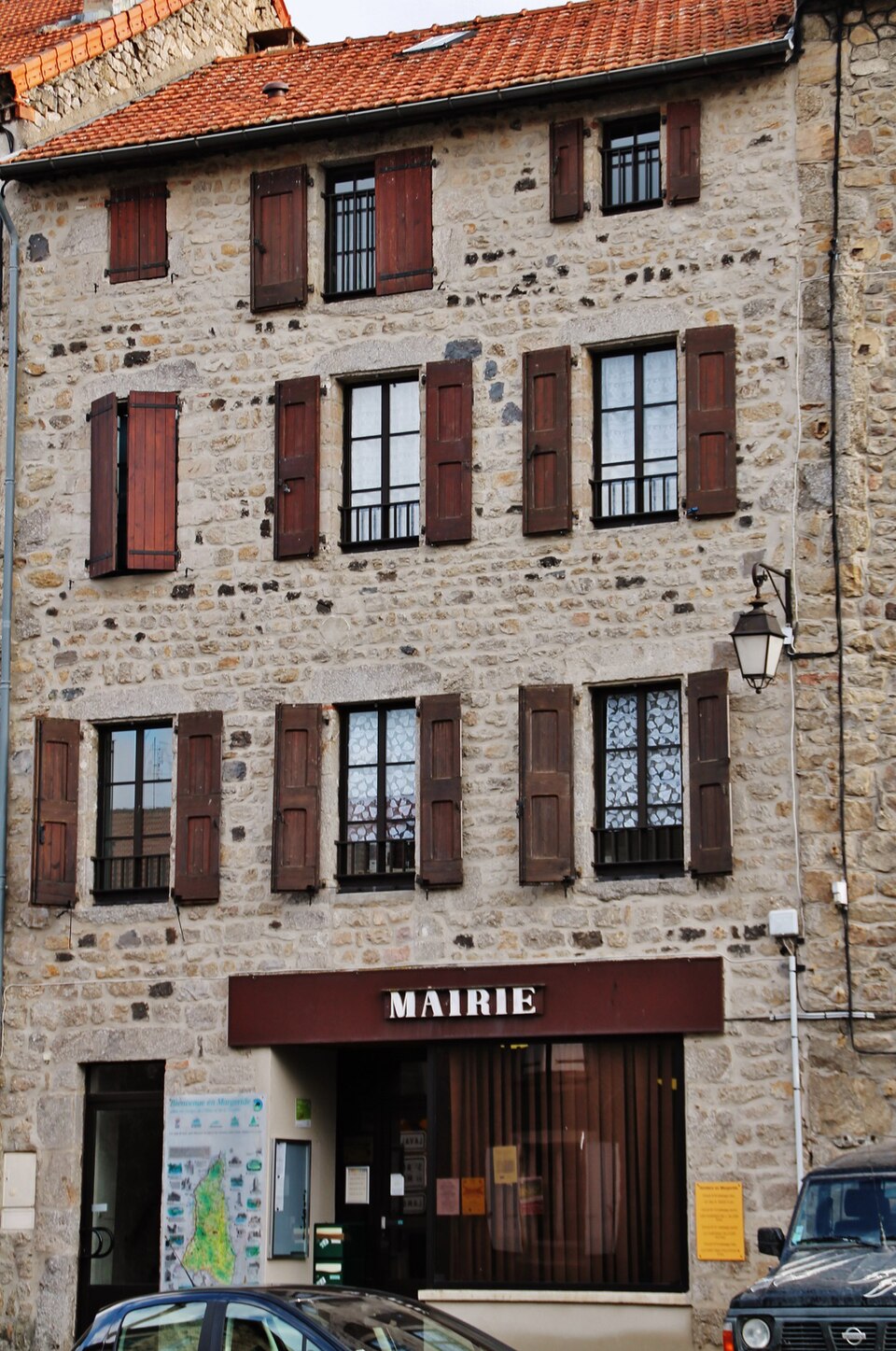 242 Chambon — le — Château ( 48600 )