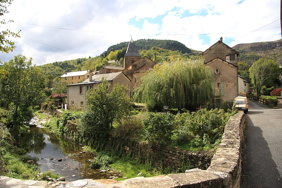 FR48 Fraissinet — de — Fourques 04